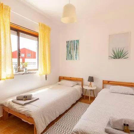 Ninestories Baleal 度假居