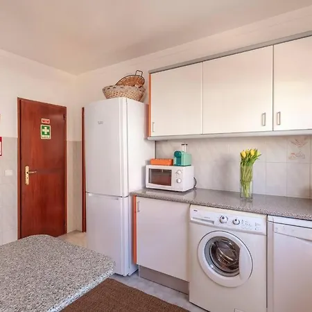 Ninestories Baleal 费雷尔