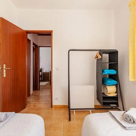 Ninestories Baleal 费雷尔