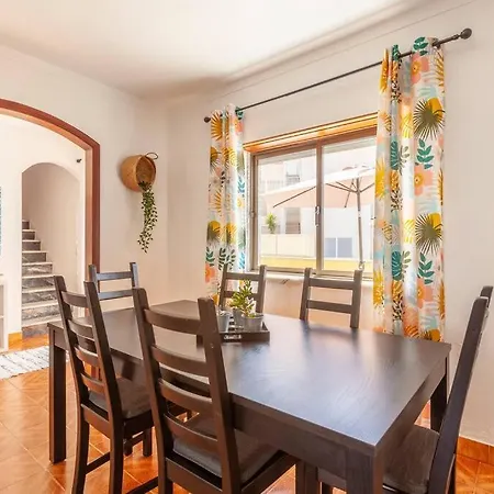 בית נופש Ninestories Baleal *