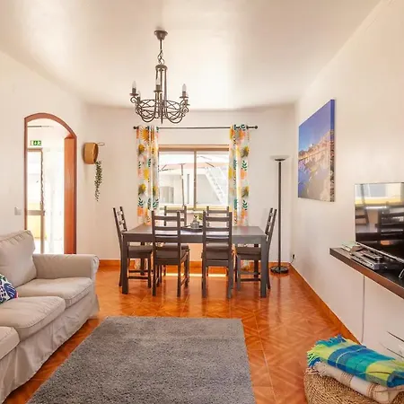 Ninestories Baleal 度假居