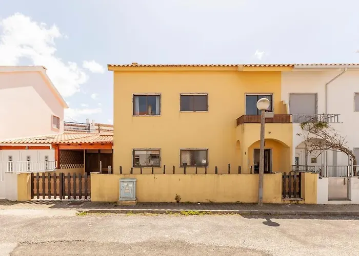 Ninestories Baleal بيت للعطل *