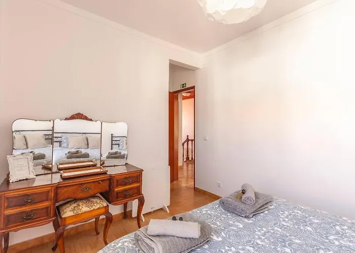 Ninestories Baleal بيت للعطل *