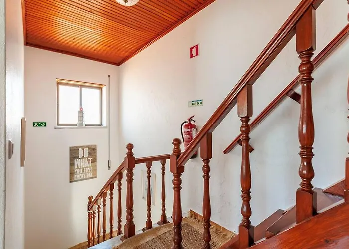 Ninestories Baleal Nyaraló *