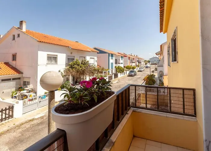 Ninestories Baleal Nyaraló *