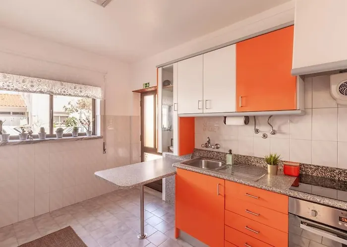 Ninestories Baleal Nyaraló